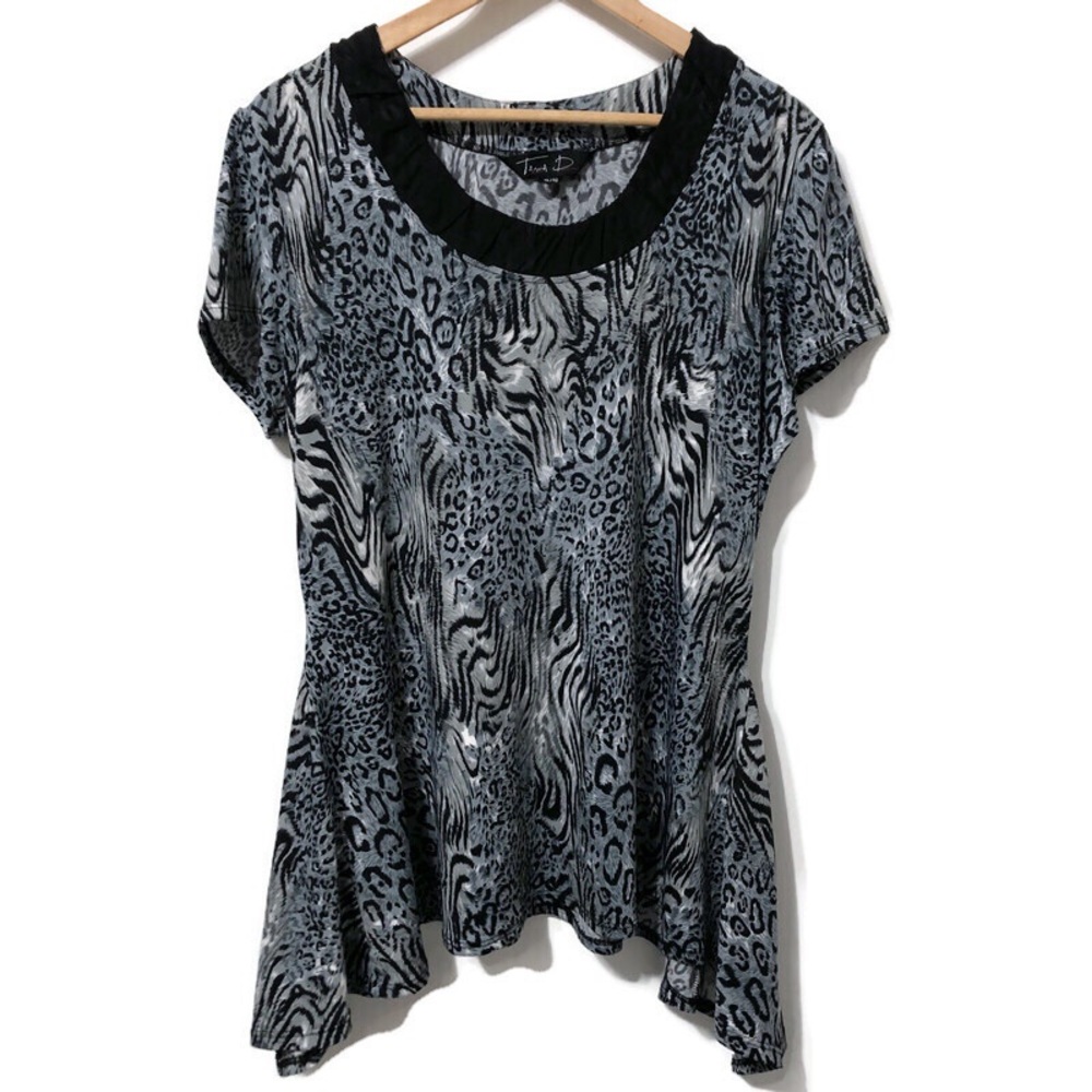 Black and Gray Animal Print Blouse | Size XL